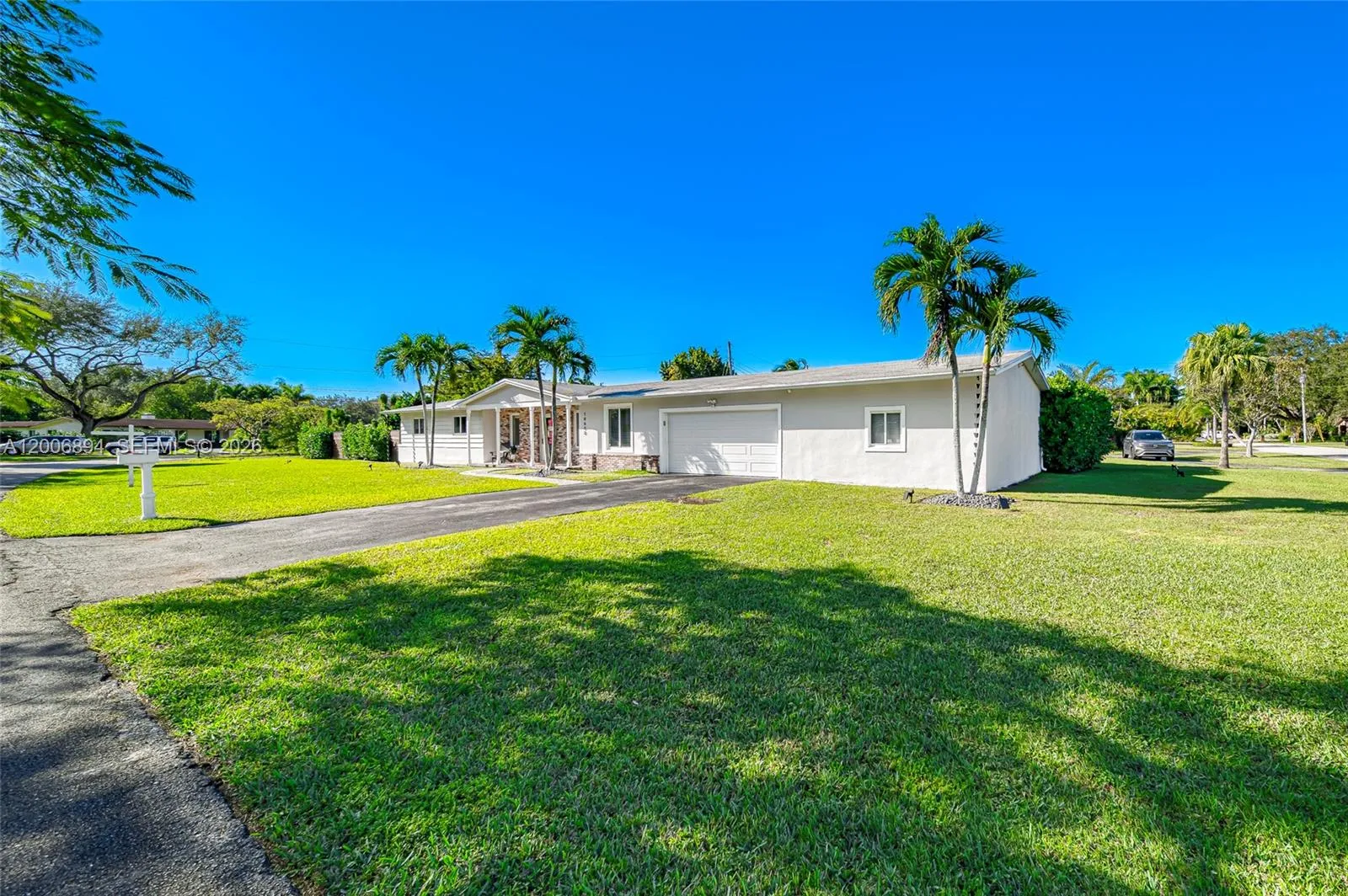 10600 Sw 80th Ct 1, Miami, Florida 33156, Miami, Florida 33156, 4 Bedrooms Bedrooms, ,3 BathroomsBathrooms,Residential Lease,For Rent,10600 Sw 80th Ct 1, Miami, Florida 33156,A12006894