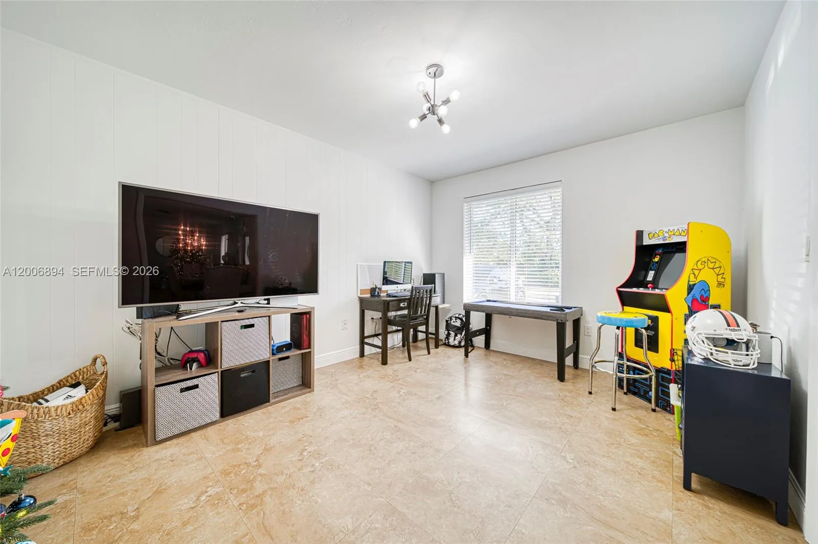 10600 Sw 80th Ct 1, Miami, Florida 33156, Miami, Florida 33156, 4 Bedrooms Bedrooms, ,3 BathroomsBathrooms,Residential Lease,For Rent,10600 Sw 80th Ct 1, Miami, Florida 33156,A12006894
