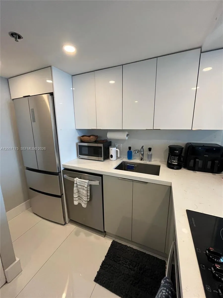 540 Brickell Key Dr 1809, Miami, Florida 33131, Miami, Florida 33131, 1 Bedroom Bedrooms, 1 Room Rooms,1 BathroomBathrooms,Residential,For Sale,540 Brickell Key Dr 1809, Miami, Florida 33131,A12007175