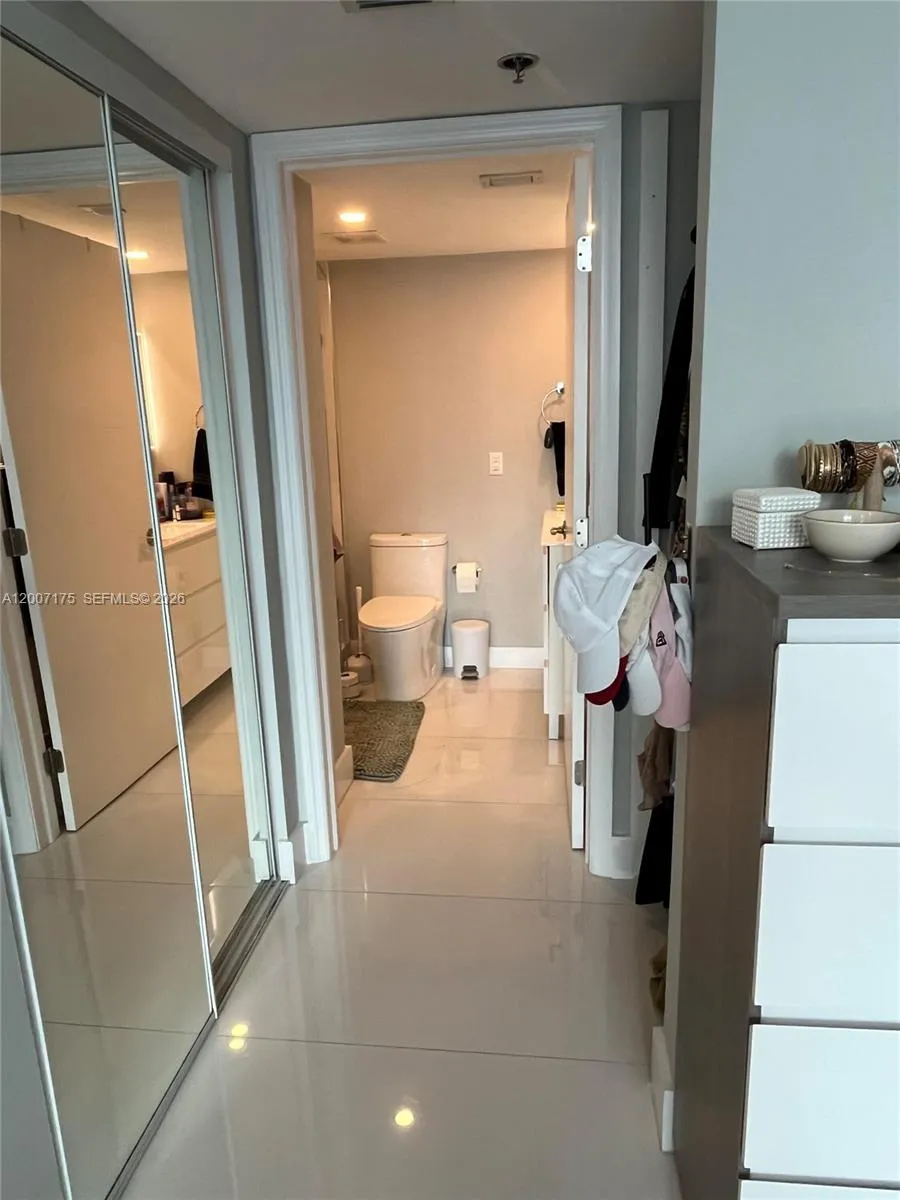 540 Brickell Key Dr 1809, Miami, Florida 33131, Miami, Florida 33131, 1 Bedroom Bedrooms, 1 Room Rooms,1 BathroomBathrooms,Residential,For Sale,540 Brickell Key Dr 1809, Miami, Florida 33131,A12007175