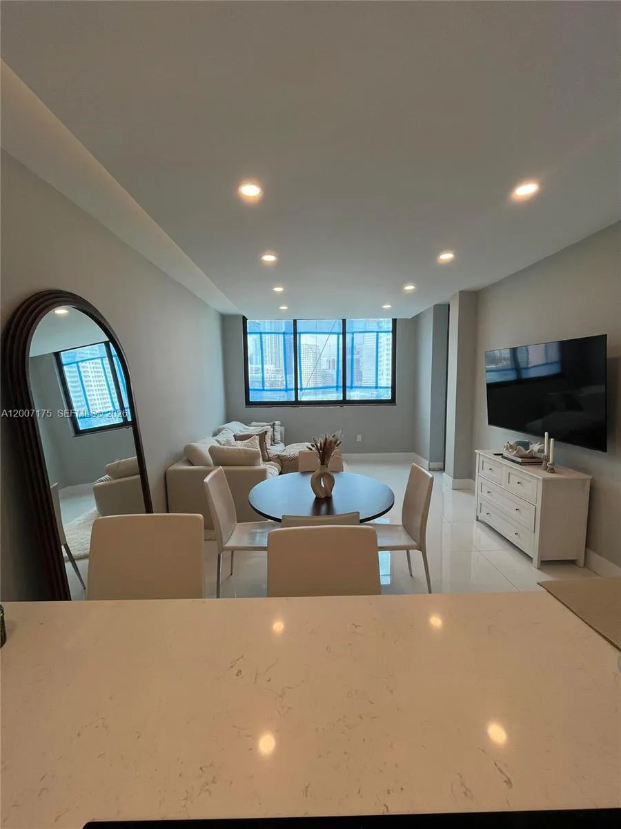 540 Brickell Key Dr 1809, Miami, Florida 33131, Miami, Florida 33131, 1 Bedroom Bedrooms, 1 Room Rooms,1 BathroomBathrooms,Residential,For Sale,540 Brickell Key Dr 1809, Miami, Florida 33131,A12007175