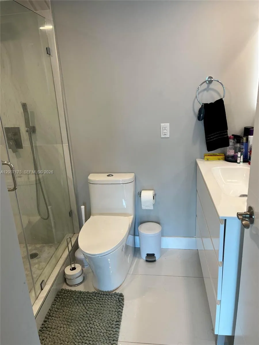 540 Brickell Key Dr 1809, Miami, Florida 33131, Miami, Florida 33131, 1 Bedroom Bedrooms, 1 Room Rooms,1 BathroomBathrooms,Residential,For Sale,540 Brickell Key Dr 1809, Miami, Florida 33131,A12007175