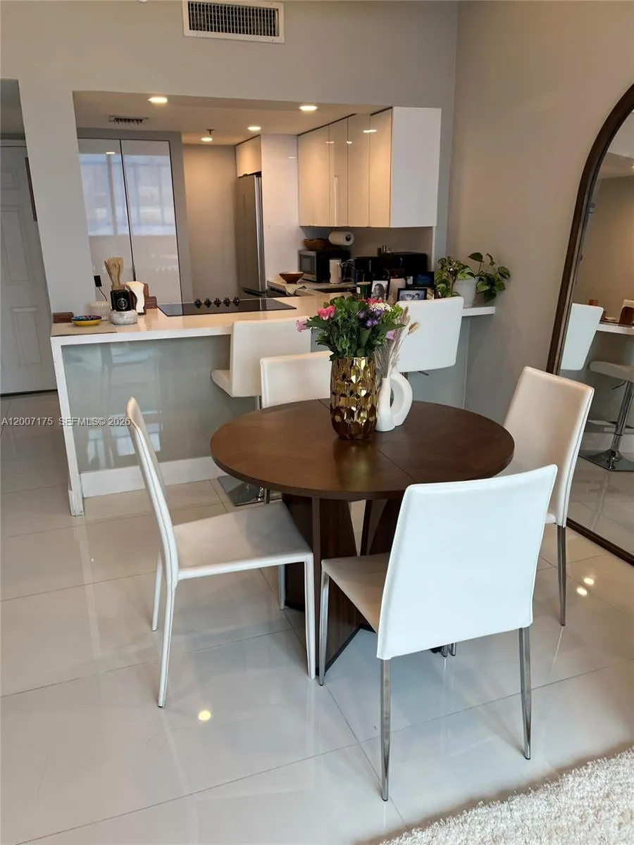 540 Brickell Key Dr 1809, Miami, Florida 33131, Miami, Florida 33131, 1 Bedroom Bedrooms, 1 Room Rooms,1 BathroomBathrooms,Residential,For Sale,540 Brickell Key Dr 1809, Miami, Florida 33131,A12007175