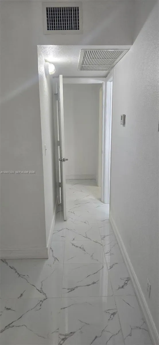 3260 Ne 19th Ave 09, Oakland Park, Florida 33306, Oakland Park, Florida 33306, 1 Bedroom Bedrooms, ,1 BathroomBathrooms,Residential Lease,For Rent,3260 Ne 19th Ave 09, Oakland Park, Florida 33306,A12007223