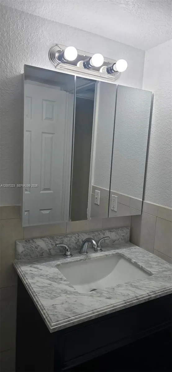 3260 Ne 19th Ave 09, Oakland Park, Florida 33306, Oakland Park, Florida 33306, 1 Bedroom Bedrooms, ,1 BathroomBathrooms,Residential Lease,For Rent,3260 Ne 19th Ave 09, Oakland Park, Florida 33306,A12007223