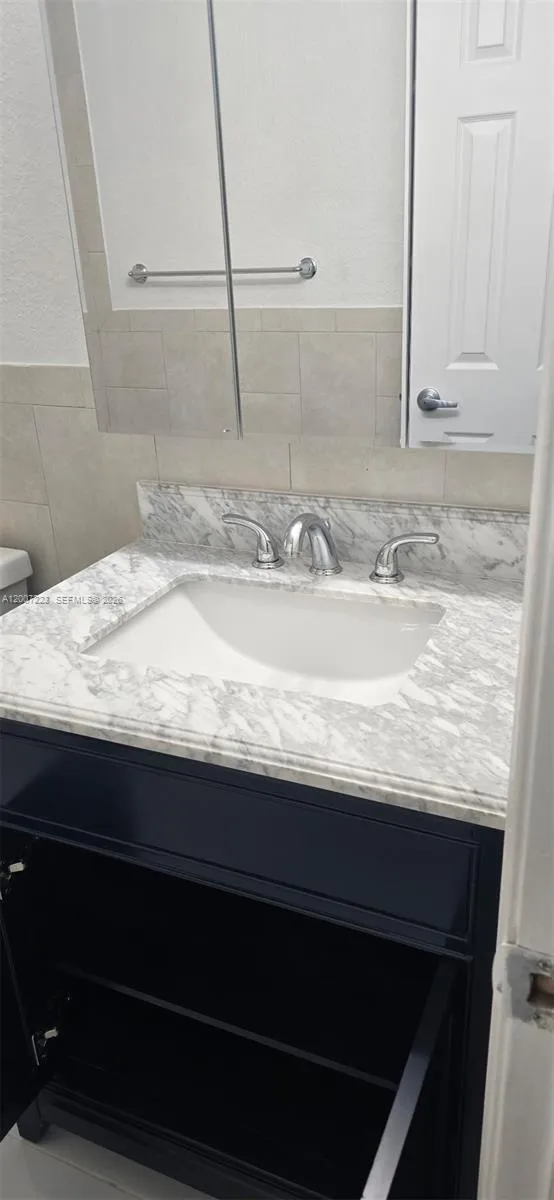 3260 Ne 19th Ave 09, Oakland Park, Florida 33306, Oakland Park, Florida 33306, 1 Bedroom Bedrooms, ,1 BathroomBathrooms,Residential Lease,For Rent,3260 Ne 19th Ave 09, Oakland Park, Florida 33306,A12007223