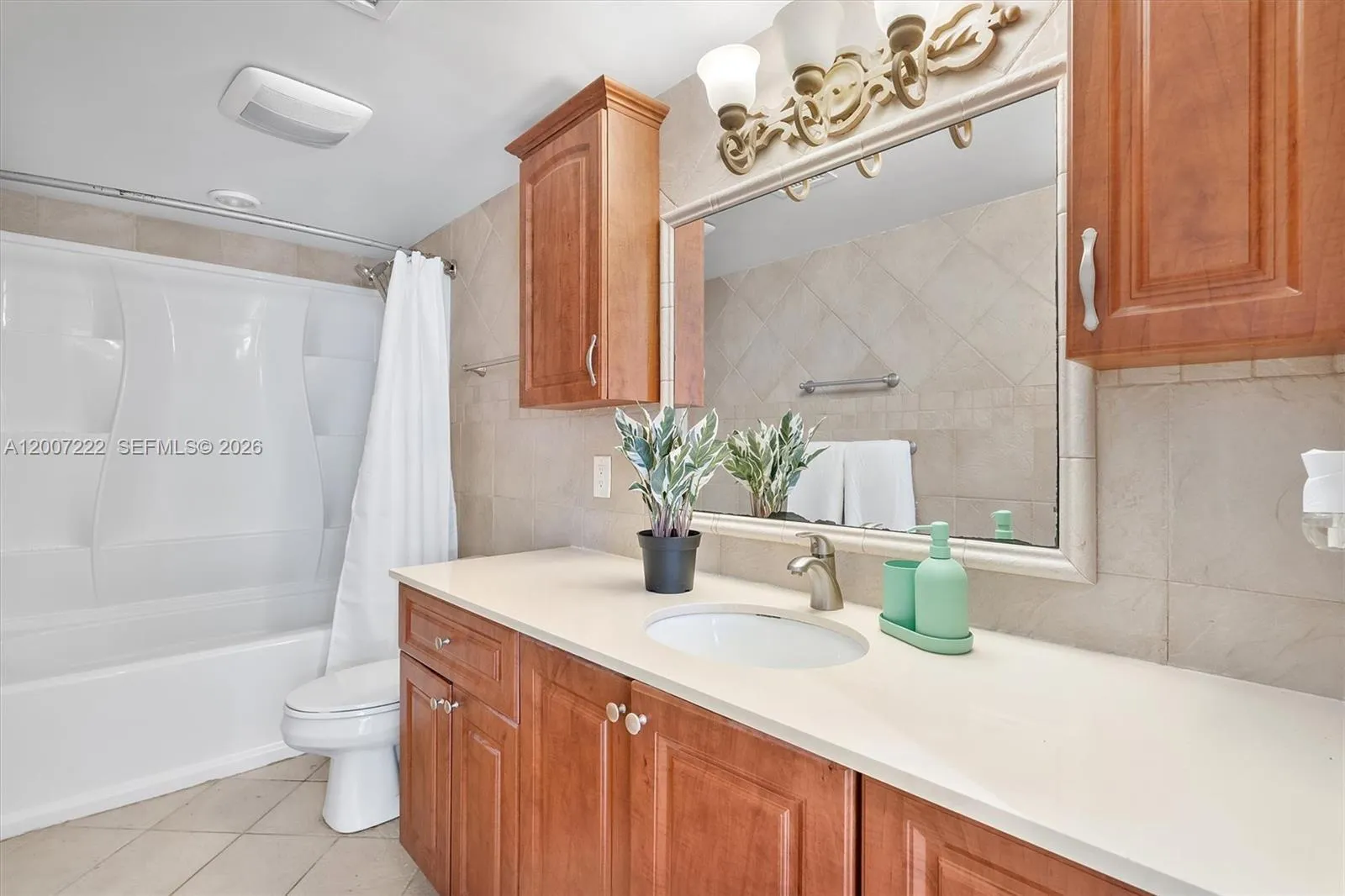 1701 S Ocean Dr 105, Hollywood, Florida 33019, Hollywood, Florida 33019, 1 Bedroom Bedrooms, ,1 BathroomBathrooms,Residential,For Sale,1701 S Ocean Dr 105, Hollywood, Florida 33019,A12007222