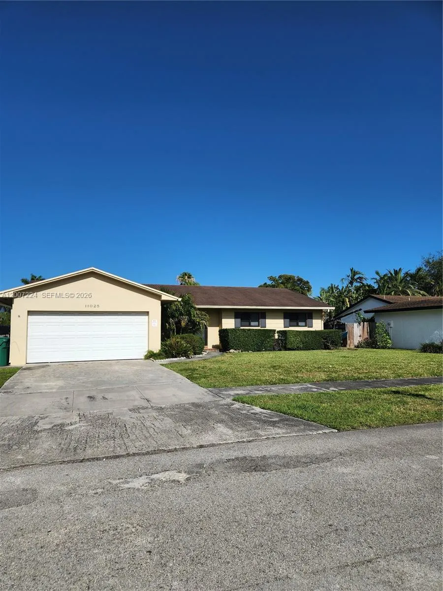 11025 Sw 138th Ct 11025, Miami, Florida 33186, Miami, Florida 33186, 3 Bedrooms Bedrooms, ,2 BathroomsBathrooms,Residential Lease,For Rent,11025 Sw 138th Ct 11025, Miami, Florida 33186,A12007224