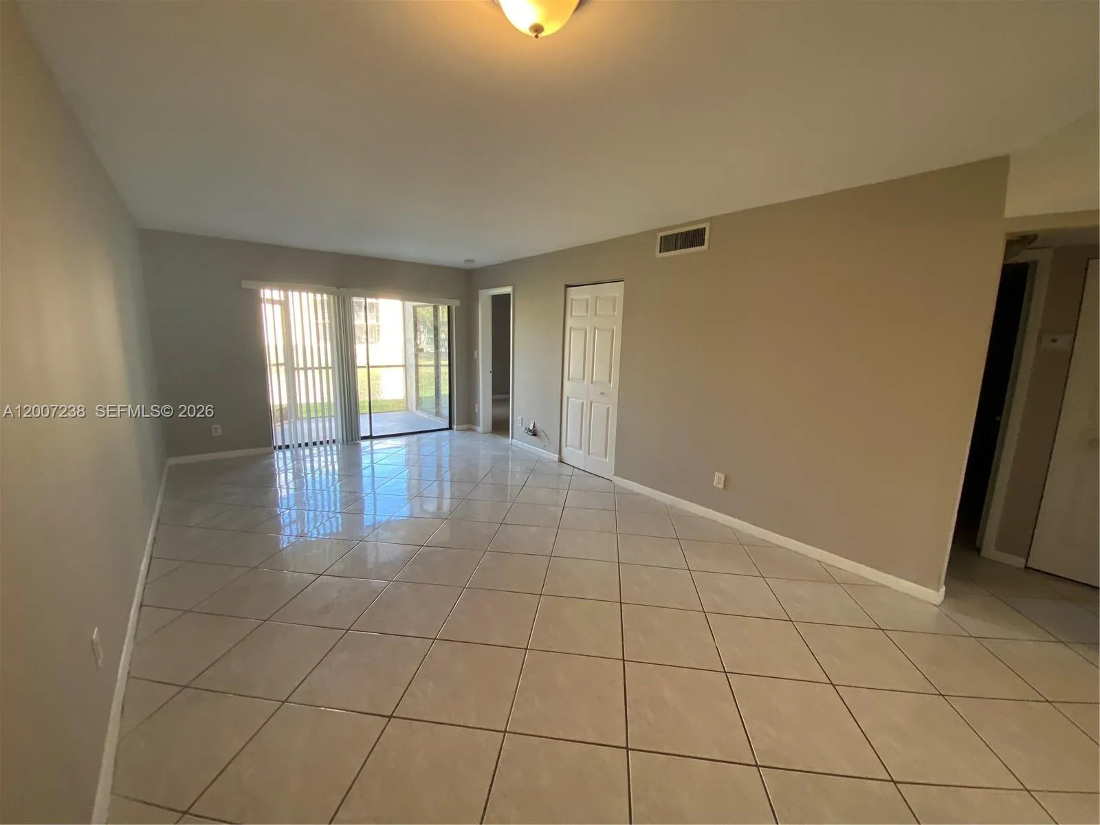 3399 Foxcroft Rd 103, Miramar, Florida 33025, Miramar, Florida 33025, 2 Bedrooms Bedrooms, ,2 BathroomsBathrooms,Residential Lease,For Rent,3399 Foxcroft Rd 103, Miramar, Florida 33025,A12007238