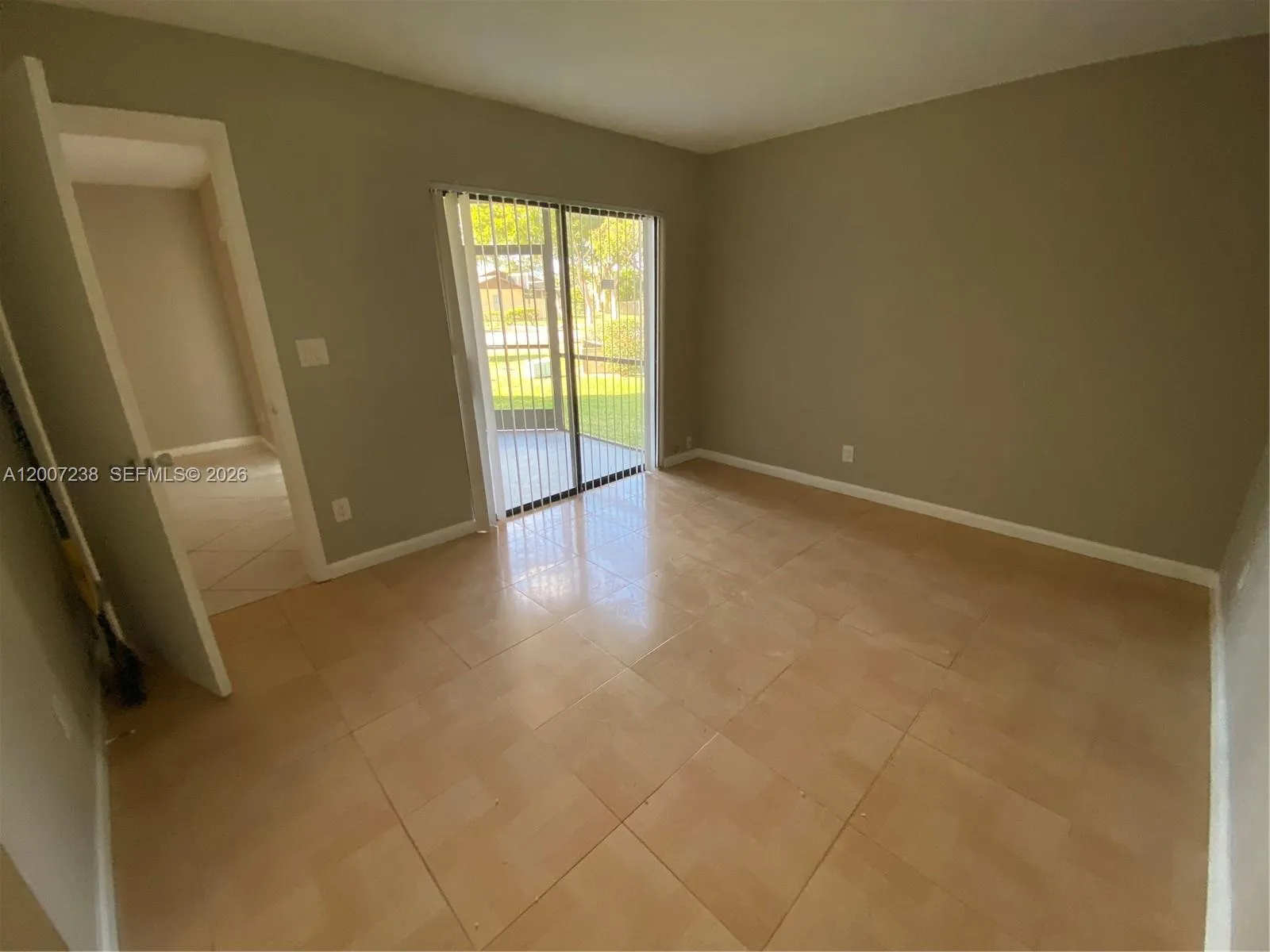 3399 Foxcroft Rd 103, Miramar, Florida 33025, Miramar, Florida 33025, 2 Bedrooms Bedrooms, ,2 BathroomsBathrooms,Residential Lease,For Rent,3399 Foxcroft Rd 103, Miramar, Florida 33025,A12007238
