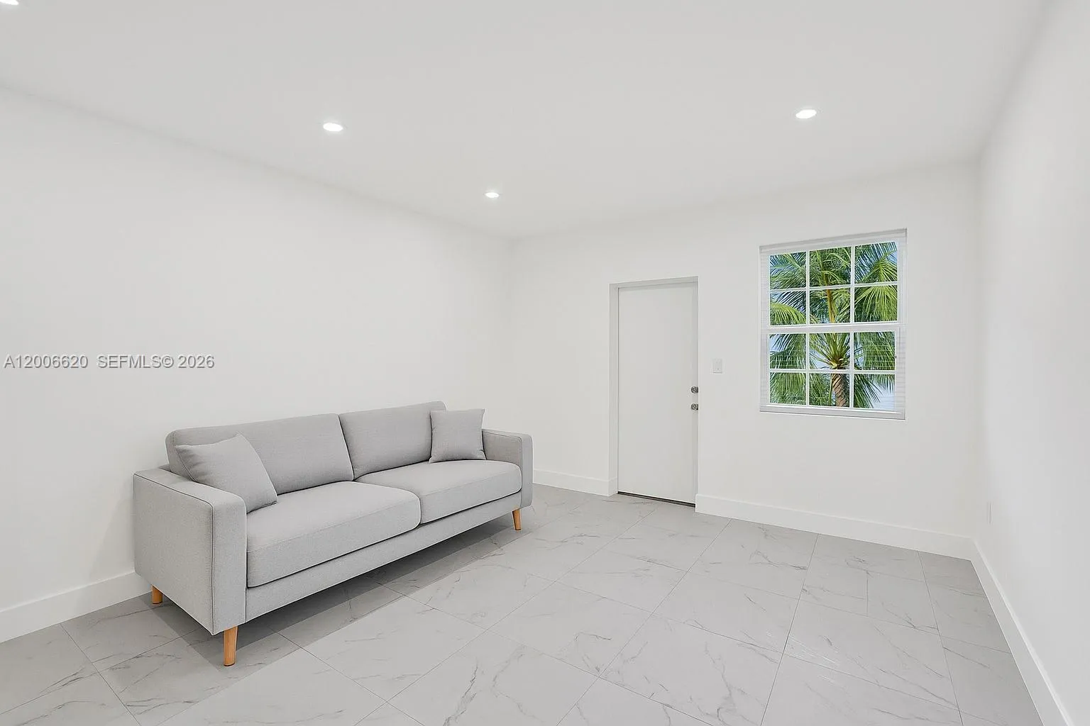 The unit is UNFURNISHED- This photo is VIRTUAL STAGED FOR VISUALIZATION\n