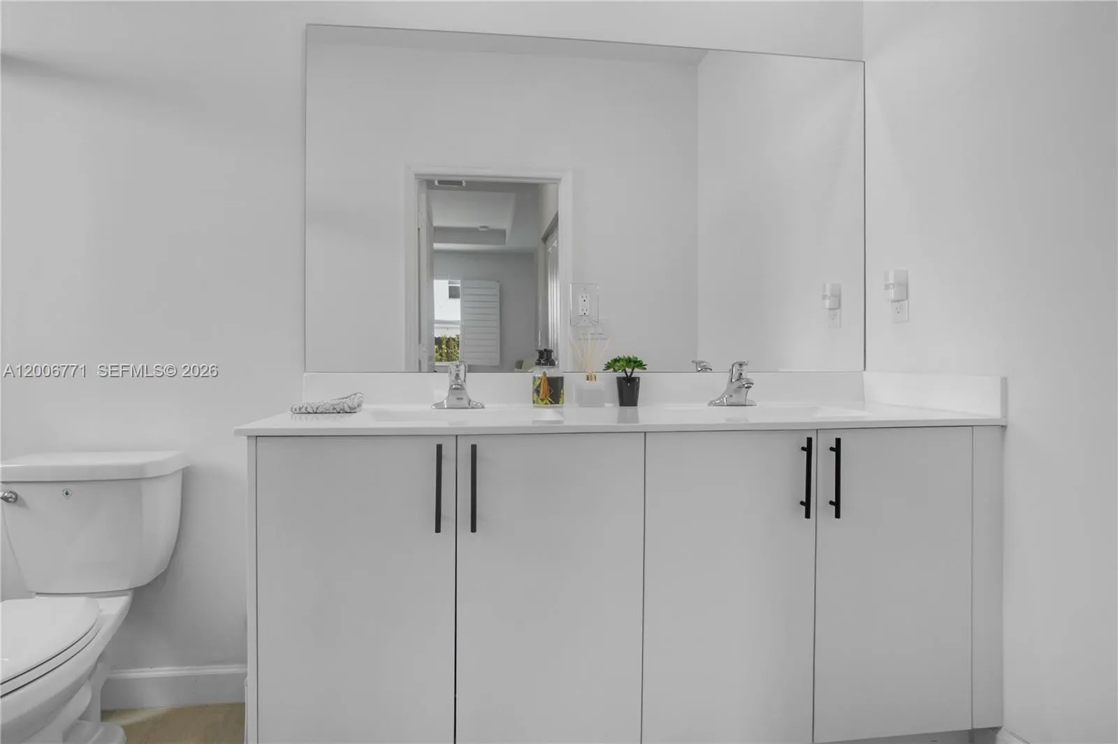 14836 Sw 162nd St, Miami, Florida 33187, Miami, Florida 33187, 3 Bedrooms Bedrooms, ,3 BathroomsBathrooms,Residential,For Sale,14836 Sw 162nd St, Miami, Florida 33187,A12006771