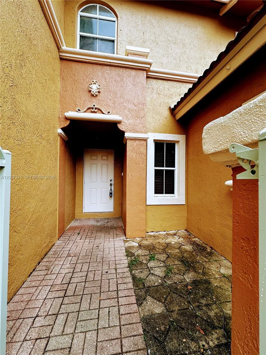 Miami Lakes, Florida 33016, 3 Bedrooms Bedrooms, ,3 BathroomsBathrooms,Residential Lease,For Rent,A12007321