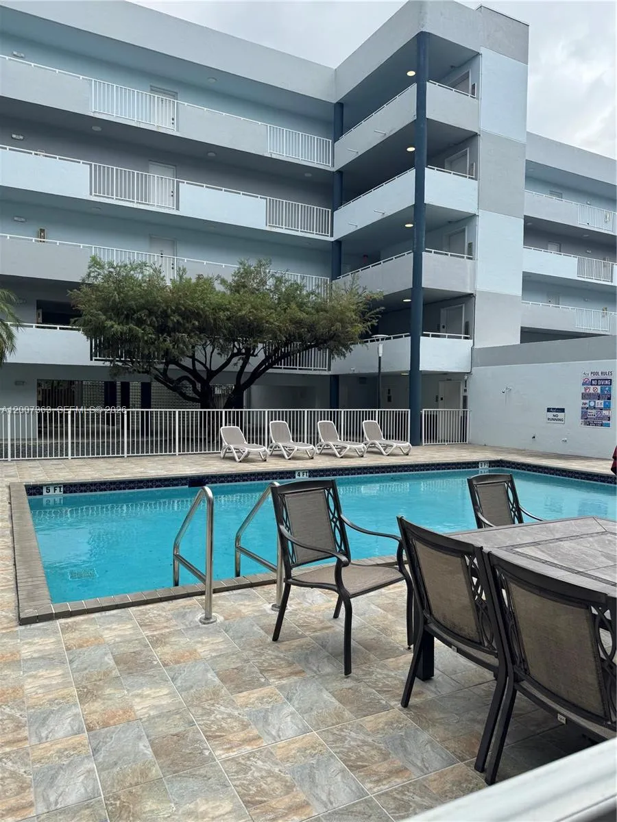 8261 Nw 8th St 130, Miami, Florida 33126, Miami, Florida 33126, 2 Bedrooms Bedrooms, ,2 BathroomsBathrooms,Residential Lease,For Rent,8261 Nw 8th St 130, Miami, Florida 33126,A12007363