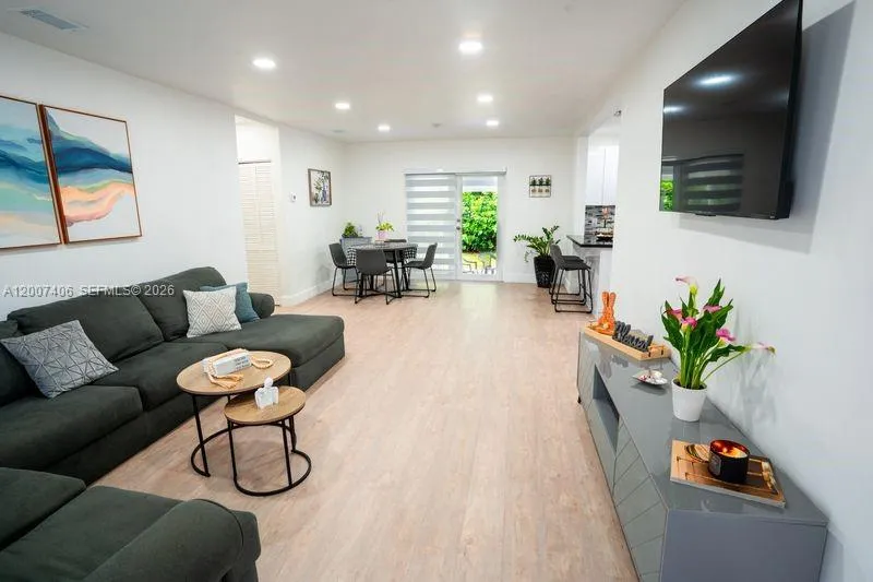 5290 Palm Ave, Hialeah, Florida 33012, Hialeah, Florida 33012, 3 Bedrooms Bedrooms, ,2 BathroomsBathrooms,Residential,For Sale,5290 Palm Ave, Hialeah, Florida 33012,A12007406