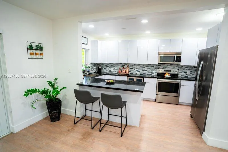 5290 Palm Ave, Hialeah, Florida 33012, Hialeah, Florida 33012, 3 Bedrooms Bedrooms, ,2 BathroomsBathrooms,Residential,For Sale,5290 Palm Ave, Hialeah, Florida 33012,A12007406