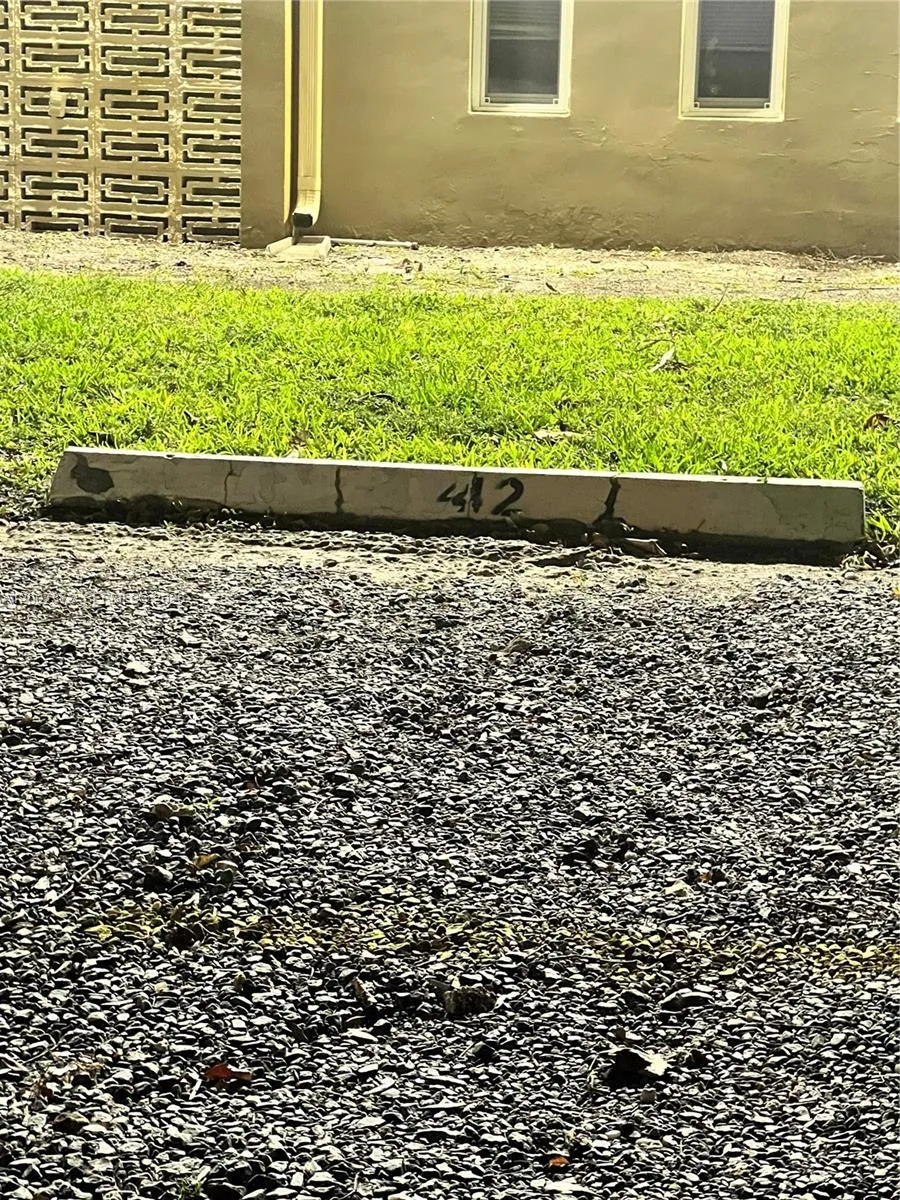 6310 Sw 79th St 24, South Miami, Florida 33143, South Miami, Florida 33143, 1 Bedroom Bedrooms, ,1 BathroomBathrooms,Residential Lease,For Rent,6310 Sw 79th St 24, South Miami, Florida 33143,A12007373