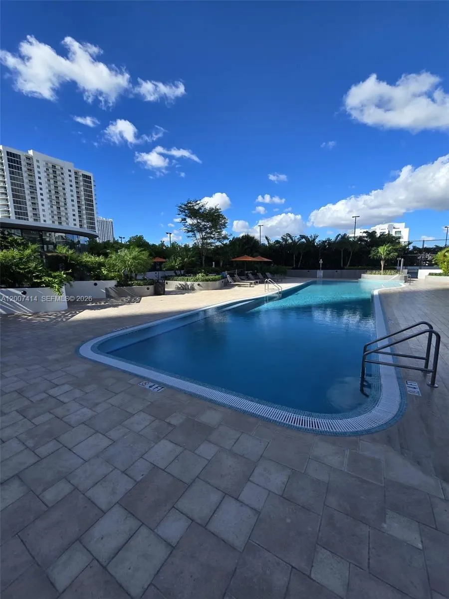 700 Ne 24 St 3104, Miami, Florida 33137, Miami, Florida 33137, 1 Bedroom Bedrooms, ,2 BathroomsBathrooms,Residential Lease,For Rent,700 Ne 24 St 3104, Miami, Florida 33137,A12007414