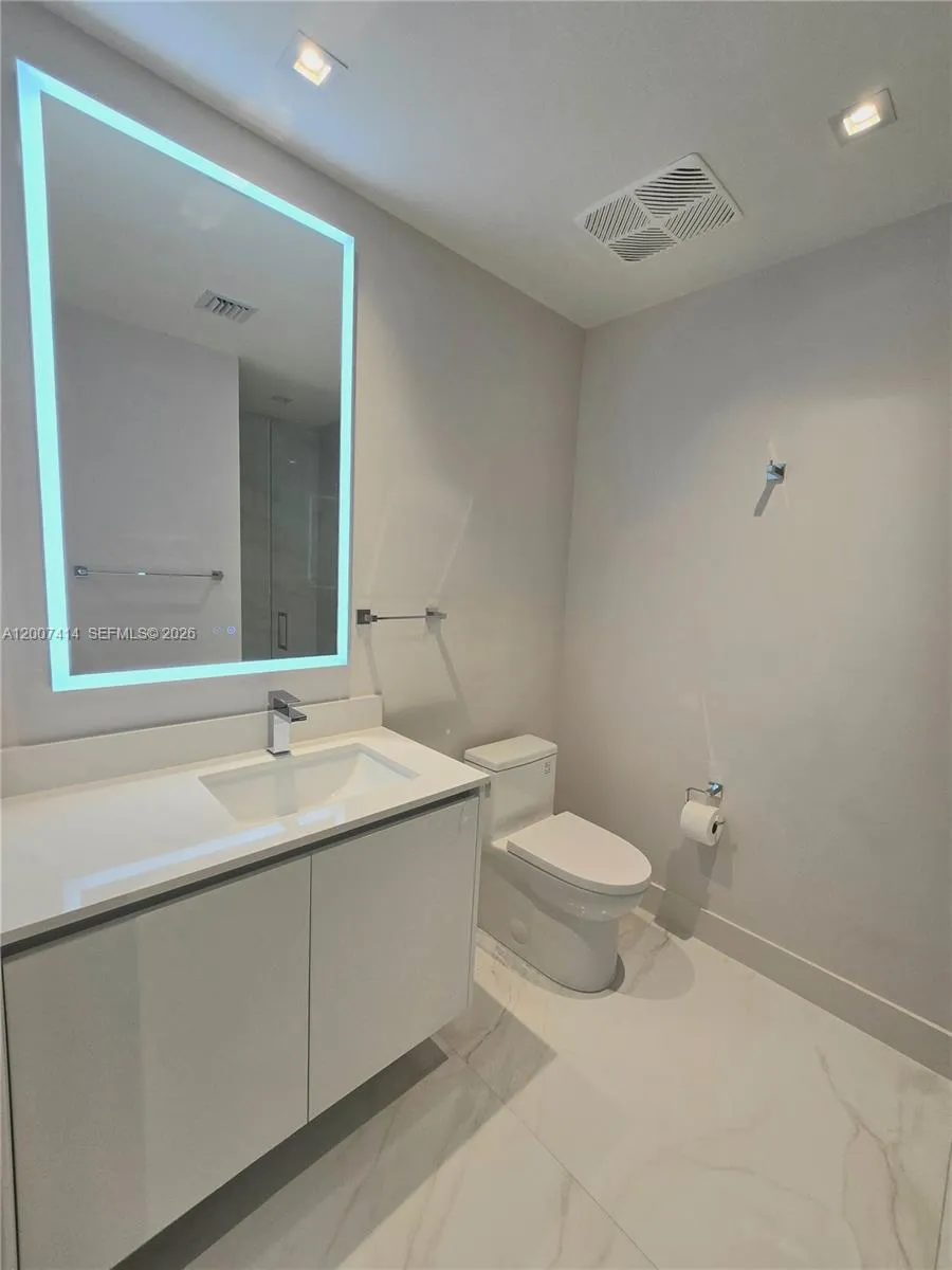 700 Ne 24 St 3104, Miami, Florida 33137, Miami, Florida 33137, 1 Bedroom Bedrooms, ,2 BathroomsBathrooms,Residential Lease,For Rent,700 Ne 24 St 3104, Miami, Florida 33137,A12007414