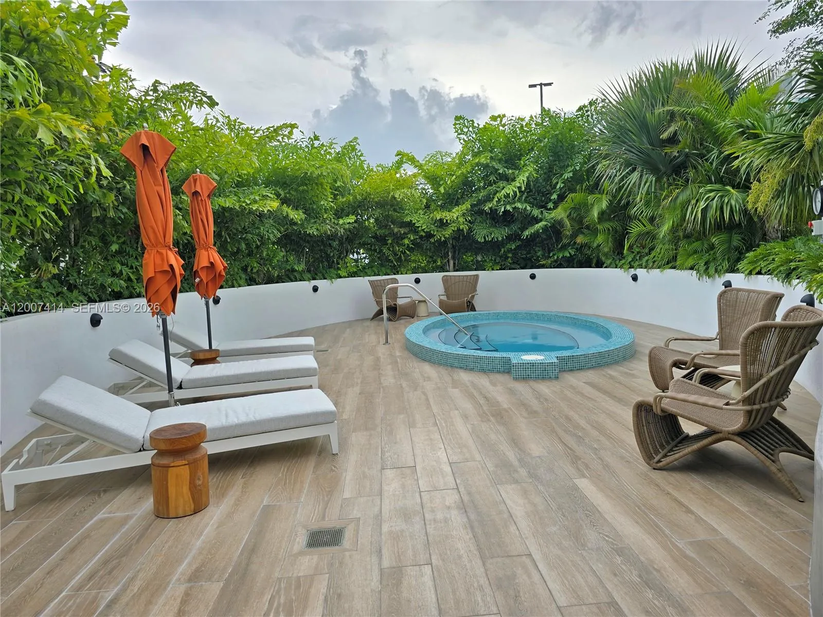 Jacuzzzi