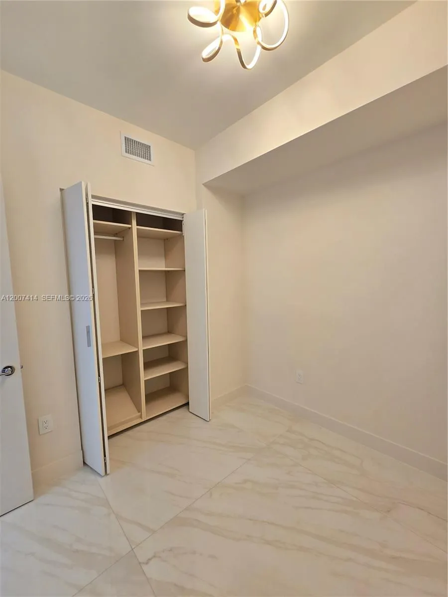 700 Ne 24 St 3104, Miami, Florida 33137, Miami, Florida 33137, 1 Bedroom Bedrooms, ,2 BathroomsBathrooms,Residential Lease,For Rent,700 Ne 24 St 3104, Miami, Florida 33137,A12007414