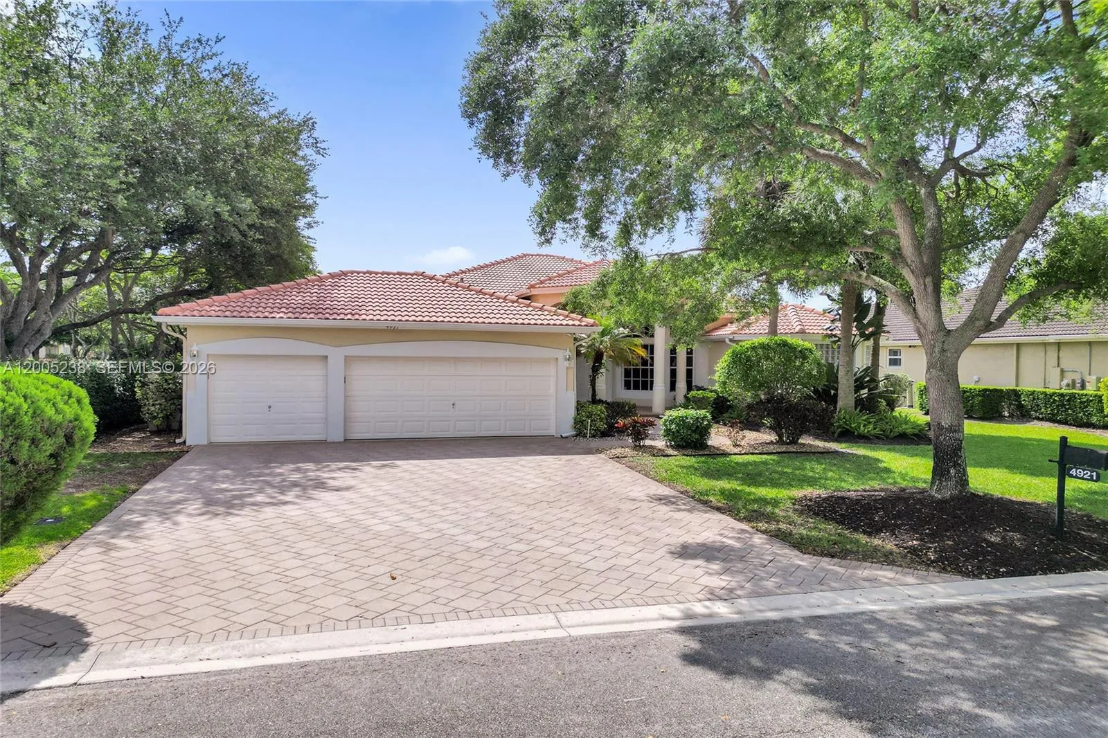 4921 Nw 112th Dr, Coral Springs, Florida 33076, Coral Springs, Florida 33076, 5 Bedrooms Bedrooms, ,3 BathroomsBathrooms,Residential,For Sale,4921 Nw 112th Dr, Coral Springs, Florida 33076,A12005238