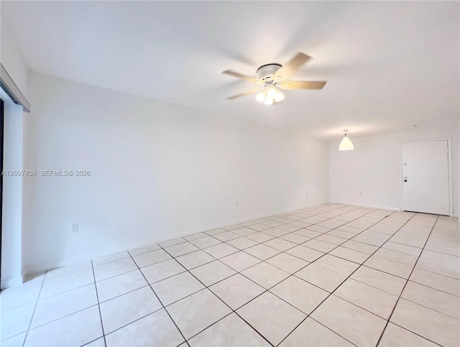8287 Sw 128th St 205, Pinecrest, Florida 33156, Pinecrest, Florida 33156, 1 Bedroom Bedrooms, ,1 BathroomBathrooms,Residential,For Sale,8287 Sw 128th St 205, Pinecrest, Florida 33156,A12007434