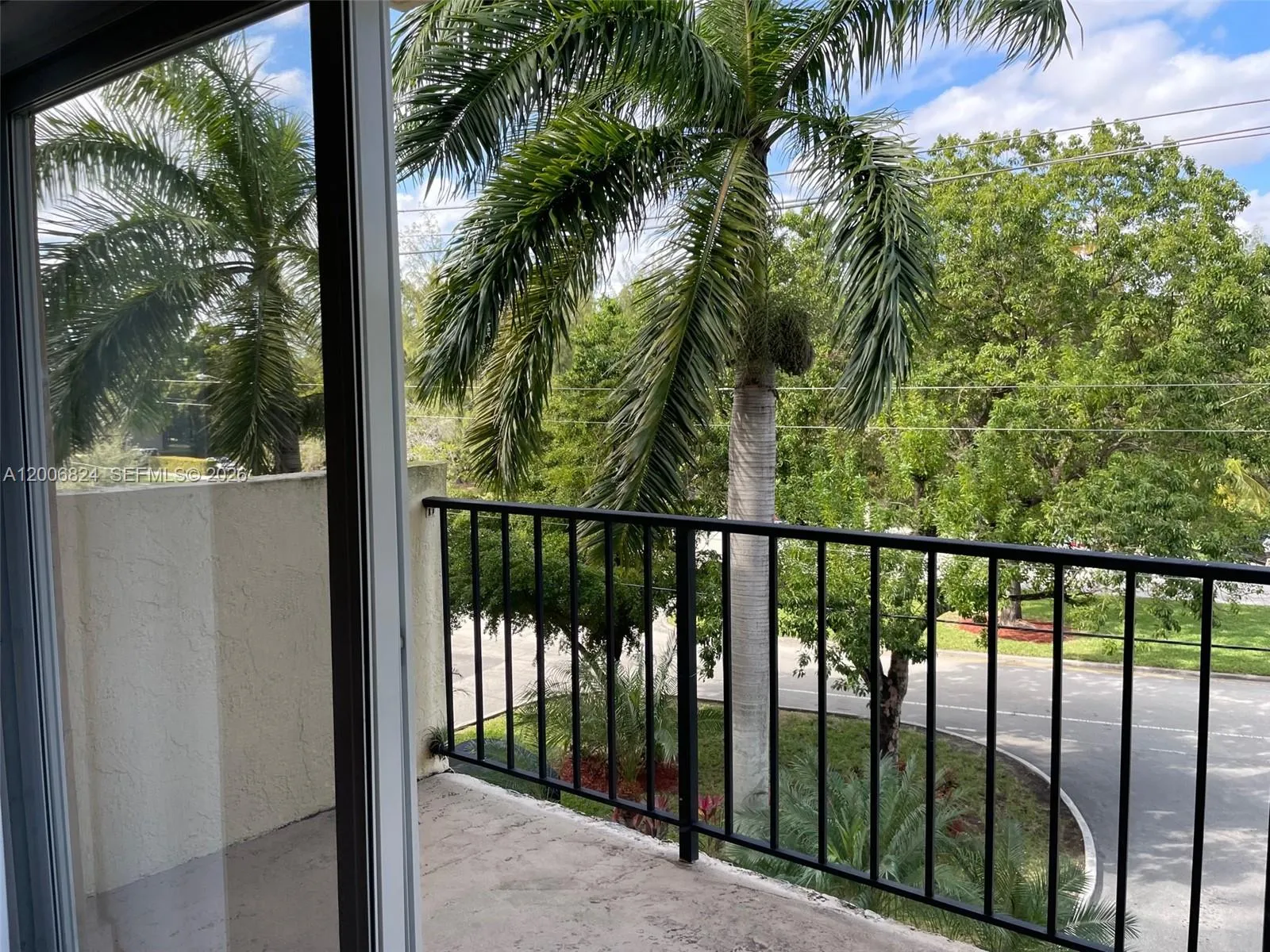 Balcony with Fruited View