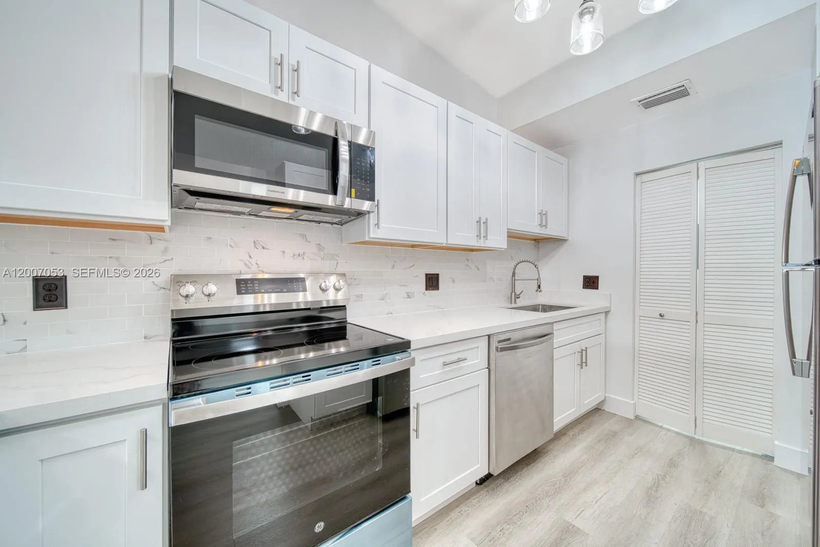 1720 Nw 92nd Ave, Pembroke Pines, Florida 33024, Pembroke Pines, Florida 33024, 2 Bedrooms Bedrooms, ,2 BathroomsBathrooms,Residential,For Sale,1720 Nw 92nd Ave, Pembroke Pines, Florida 33024,A12007053