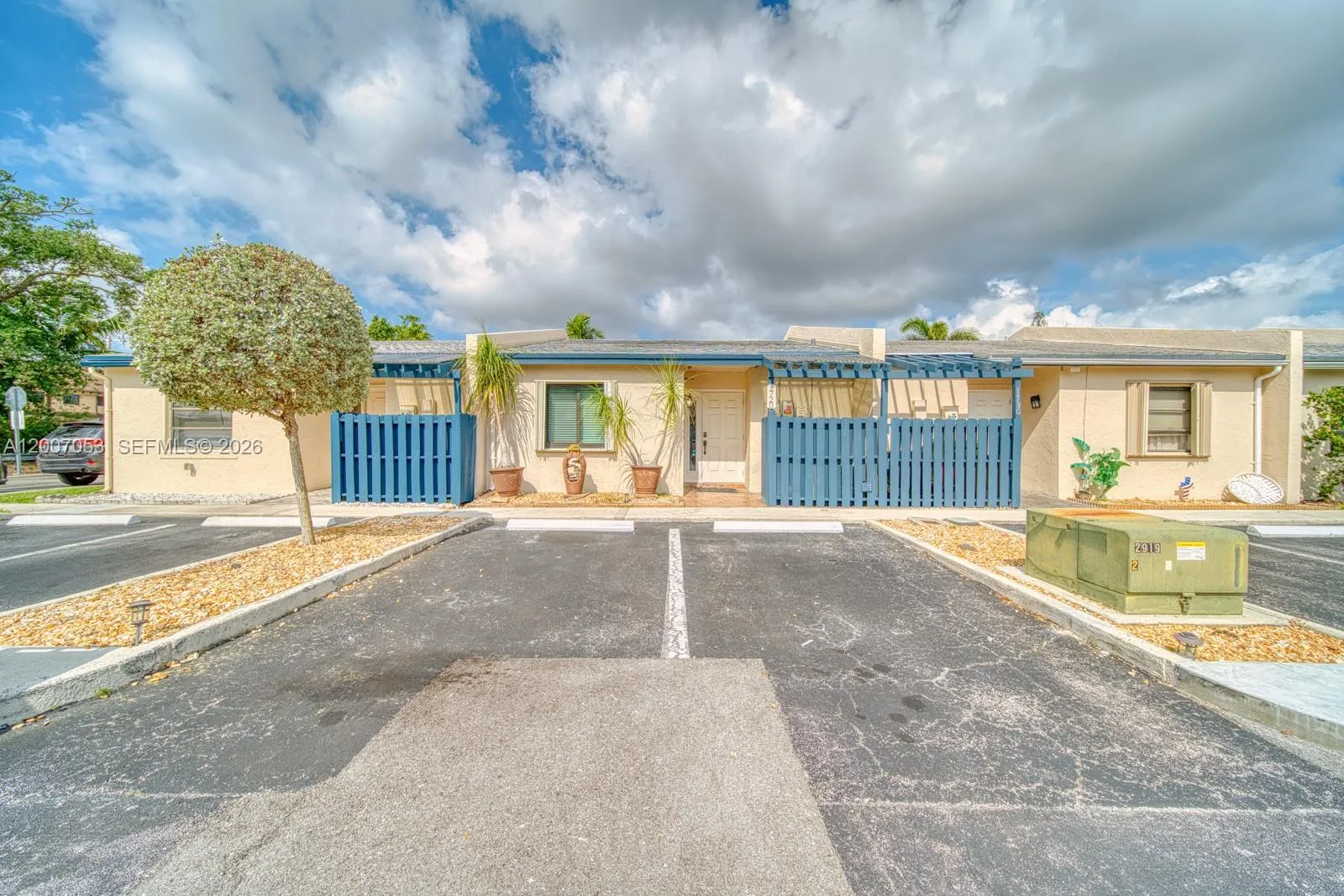1720 Nw 92nd Ave, Pembroke Pines, Florida 33024, Pembroke Pines, Florida 33024, 2 Bedrooms Bedrooms, ,2 BathroomsBathrooms,Residential,For Sale,1720 Nw 92nd Ave, Pembroke Pines, Florida 33024,A12007053