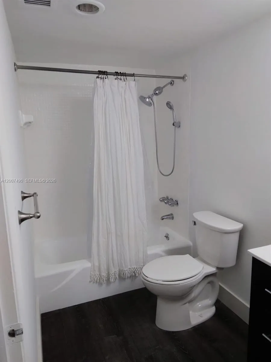 19380 Collins Ave 805, Sunny Isles Beach, Florida, Sunny Isles Beach, Florida 33160, 1 Bedroom Bedrooms, ,1 BathroomBathrooms,Residential,For Sale,19380 Collins Ave 805, Sunny Isles Beach, Florida ,A12007490