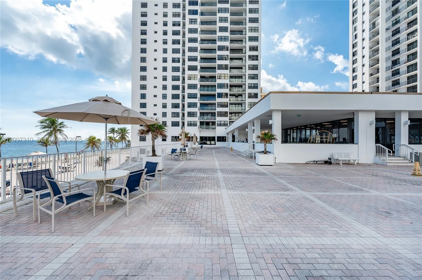 2301 S Ocean Dr 1102, Hollywood, Florida 33019, Hollywood, Florida 33019, 1 Bedroom Bedrooms, ,1 BathroomBathrooms,Residential,For Sale,2301 S Ocean Dr 1102, Hollywood, Florida 33019,A12007310