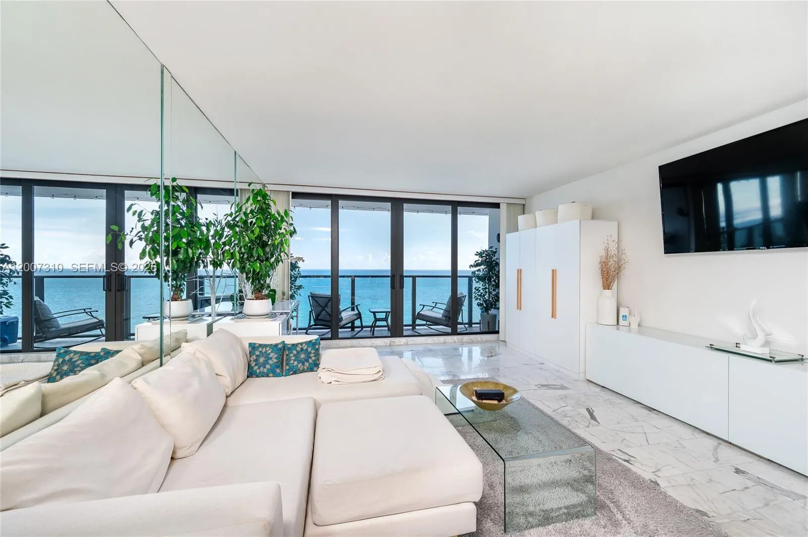 2301 S Ocean Dr 1102, Hollywood, Florida 33019, Hollywood, Florida 33019, 1 Bedroom Bedrooms, ,1 BathroomBathrooms,Residential,For Sale,2301 S Ocean Dr 1102, Hollywood, Florida 33019,A12007310