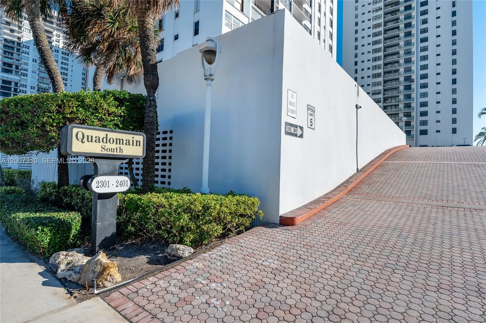 2301 S Ocean Dr 1102, Hollywood, Florida 33019, Hollywood, Florida 33019, 1 Bedroom Bedrooms, ,1 BathroomBathrooms,Residential,For Sale,2301 S Ocean Dr 1102, Hollywood, Florida 33019,A12007310