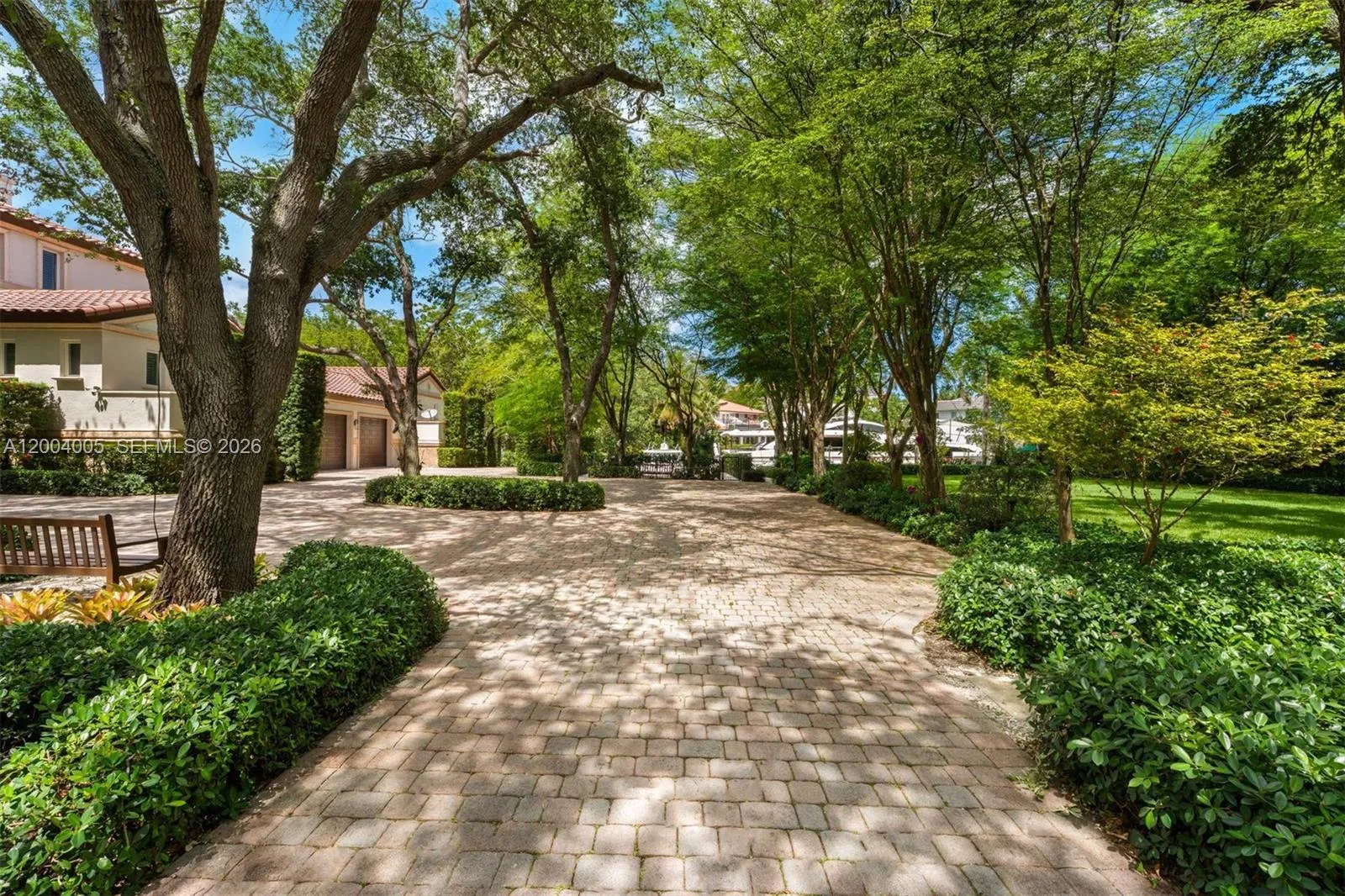 255 Cocoplum Rd, Coral Gables, Florida 33143, Coral Gables, Florida 33143, 6 Bedrooms Bedrooms, ,7 BathroomsBathrooms,Residential,For Sale,255 Cocoplum Rd, Coral Gables, Florida 33143,A12004005