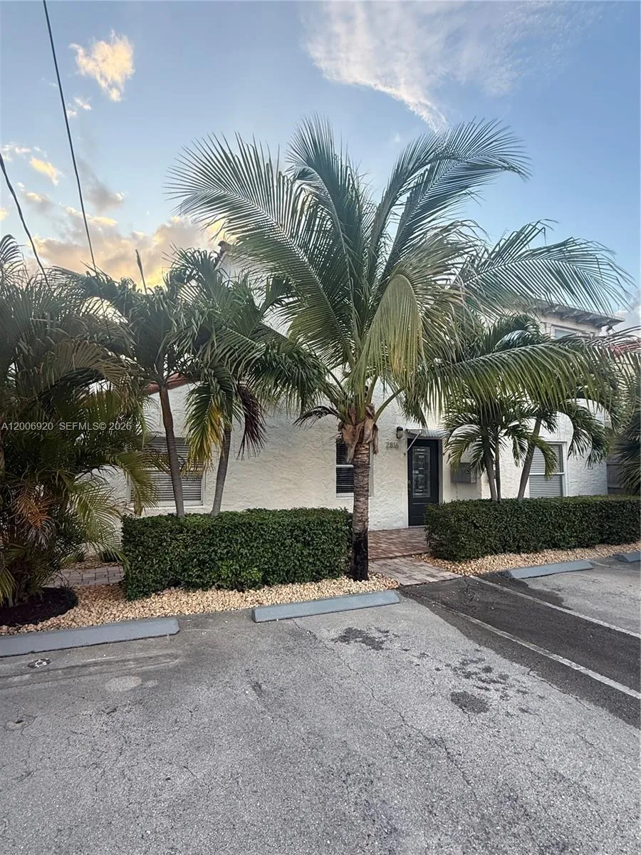 2816 Pine Tree Dr 2, Miami Beach, Florida 33140, Miami Beach, Florida 33140, 2 Bedrooms Bedrooms, ,1 BathroomBathrooms,Residential Lease,For Rent,2816 Pine Tree Dr 2, Miami Beach, Florida 33140,A12006920 2816 Pine Tree Dr 2, Miami Beach, Florida 33140, Miami Beach, Florida 33140, 2 Bedrooms Bedrooms, ,1 BathroomBathrooms,Residential Lease,For Rent,2816 Pine Tree Dr 2, Miami Beach, Florida 33140,A12006920