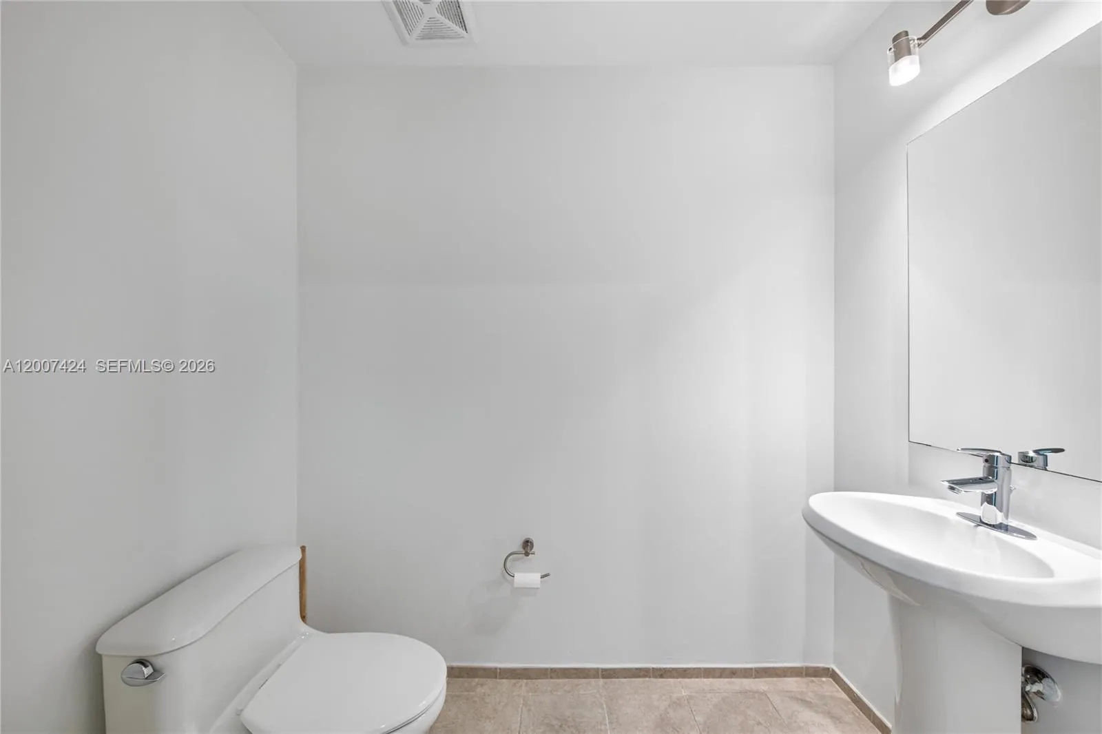 60 Sw 13th St 2420, Miami, Florida 33130, Miami, Florida 33130, 1 Bedroom Bedrooms, ,1 BathroomBathrooms,Residential Lease,For Rent,60 Sw 13th St 2420, Miami, Florida 33130,A12007424