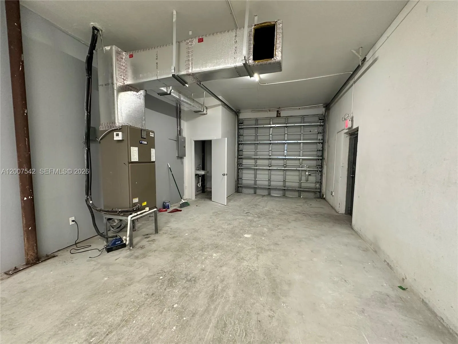 1410 N Dixie Hwy 2, Hollywood, Florida 33020, Hollywood, Florida 33020, ,Commercial Lease,For Rent,1410 N Dixie Hwy 2, Hollywood, Florida 33020,A12007542