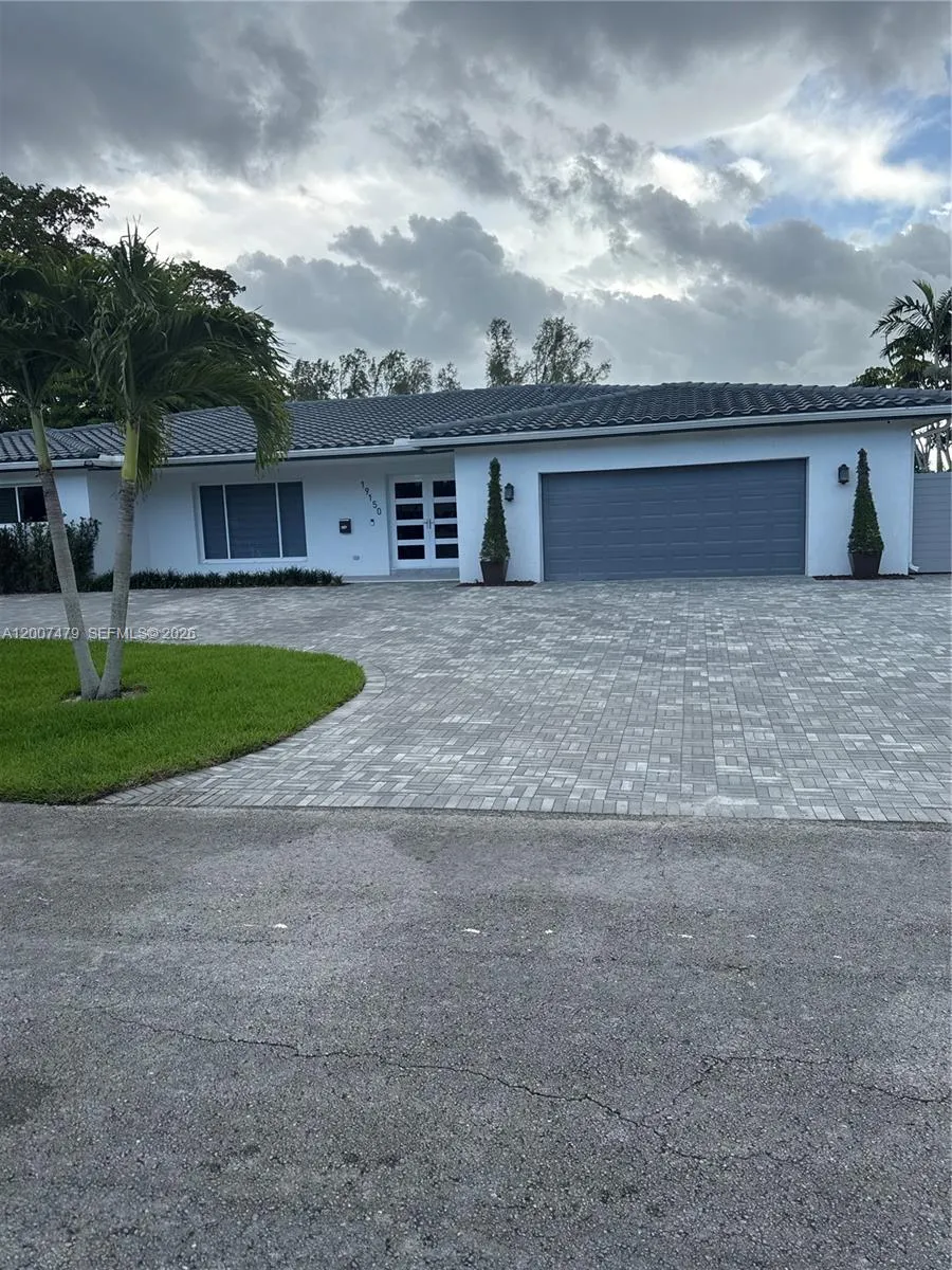 19150 S Saint Andrews Dr, Hialeah, Florida 33015, Hialeah, Florida 33015, 4 Bedrooms Bedrooms, ,4 BathroomsBathrooms,Residential,For Sale,19150 S Saint Andrews Dr, Hialeah, Florida 33015,A12007479