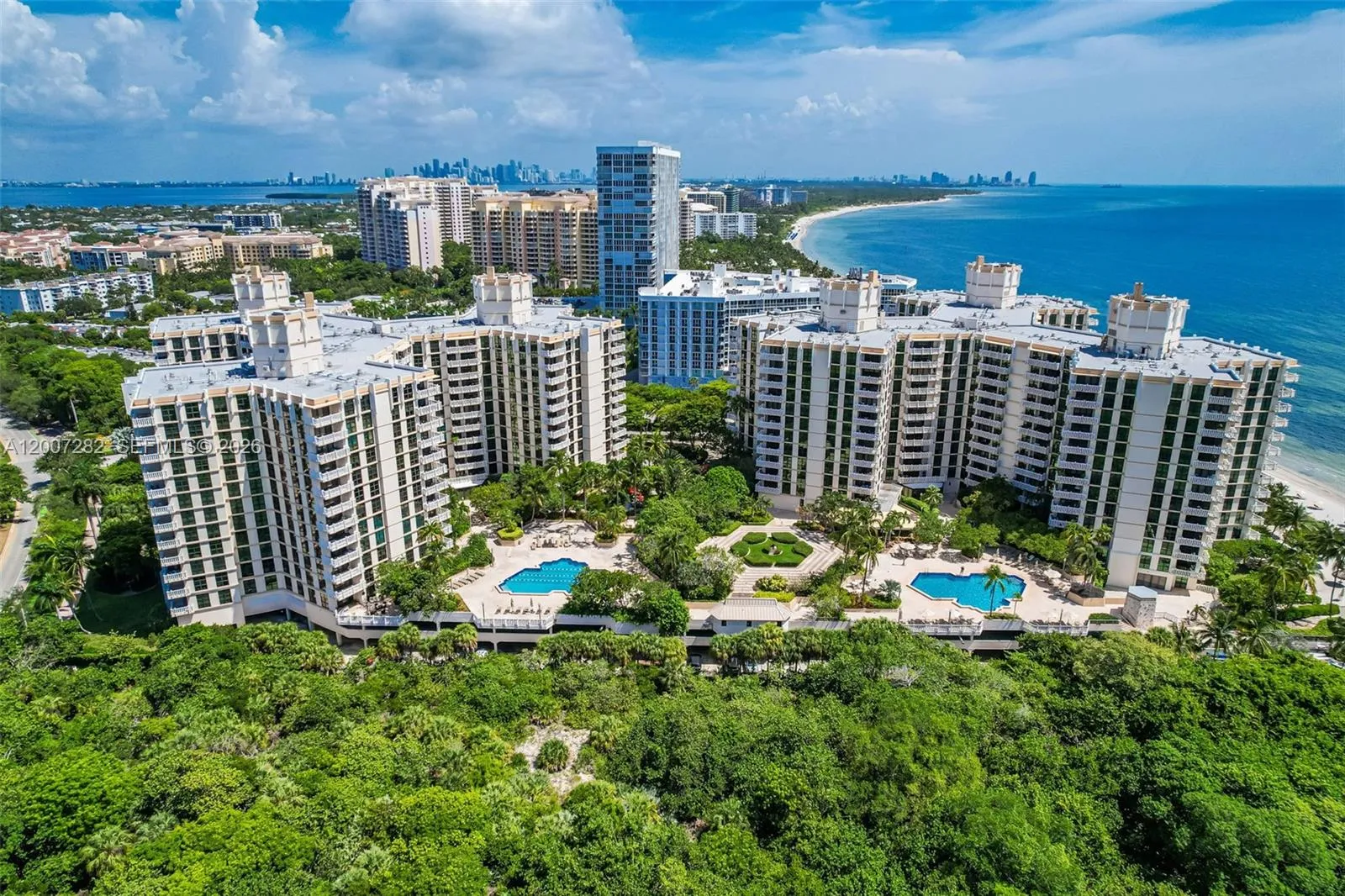 Key Biscayne, Florida 33149, 2 Bedrooms Bedrooms, ,2 BathroomsBathrooms,Residential,For Sale,A12007282