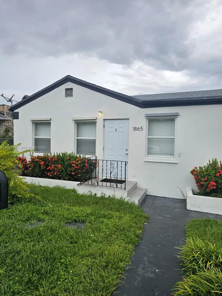 1865 Nw 45th St 1, Miami, Florida 33142, Miami, Florida 33142, 4 Bedrooms Bedrooms, ,2 BathroomsBathrooms,Residential Lease,For Rent,1865 Nw 45th St 1, Miami, Florida 33142,A12007583