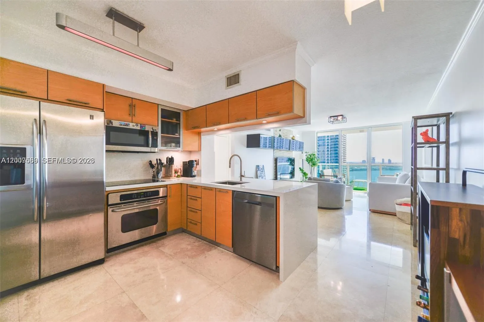 31 Se 5th St 3002, Miami, Florida 33131, Miami, Florida 33131, 2 Bedrooms Bedrooms, ,2 BathroomsBathrooms,Residential Lease,For Rent,31 Se 5th St 3002, Miami, Florida 33131,A12007589