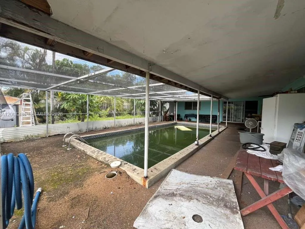 6841 Sw 16th Ct, Pembroke Pines, Florida 33023, Pembroke Pines, Florida 33023, 4 Bedrooms Bedrooms, ,3 BathroomsBathrooms,Residential,For Sale,6841 Sw 16th Ct, Pembroke Pines, Florida 33023,A12007334