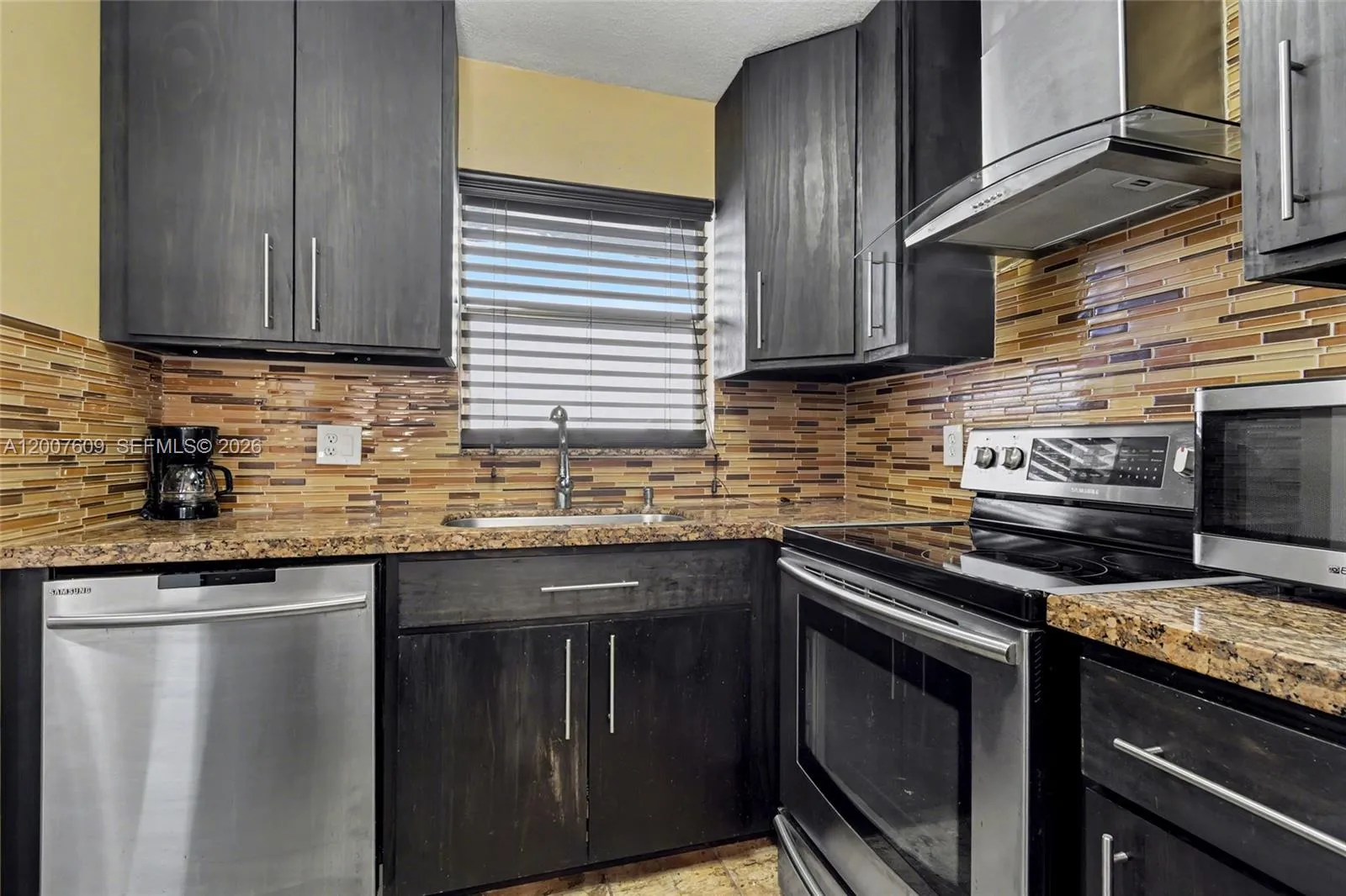 Margate, Florida 33063, 2 Bedrooms Bedrooms, ,1 BathroomBathrooms,Residential,For Sale,A12007609