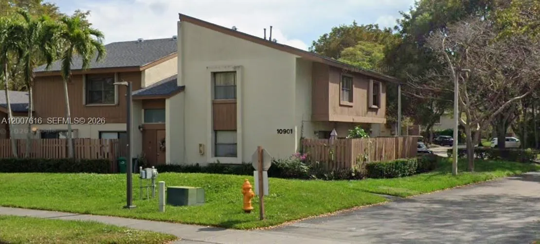 10901 Sw 113th Pl 66b, Miami, Florida 33176, Miami, Florida 33176, 3 Bedrooms Bedrooms, ,2 BathroomsBathrooms,Residential,For Sale,10901 Sw 113th Pl 66b, Miami, Florida 33176,A12007616