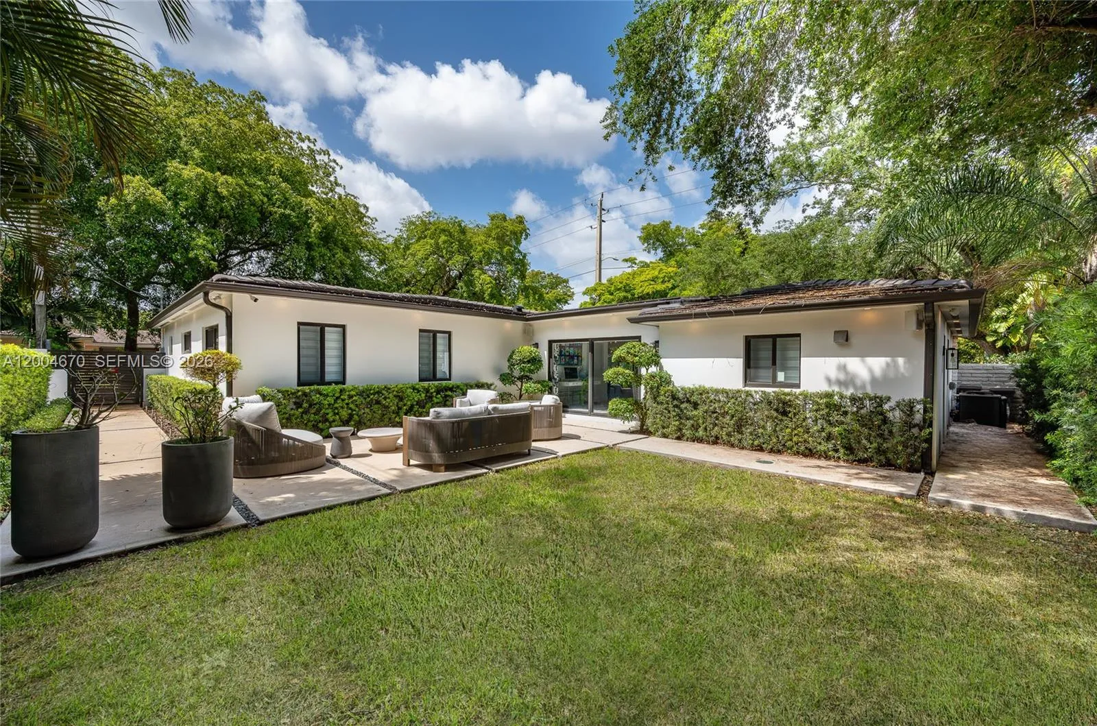 831 Cortez St, Coral Gables, Florida 33134, Coral Gables, Florida 33134, 3 Bedrooms Bedrooms, ,3 BathroomsBathrooms,Residential,For Sale,831 Cortez St, Coral Gables, Florida 33134,A12004670