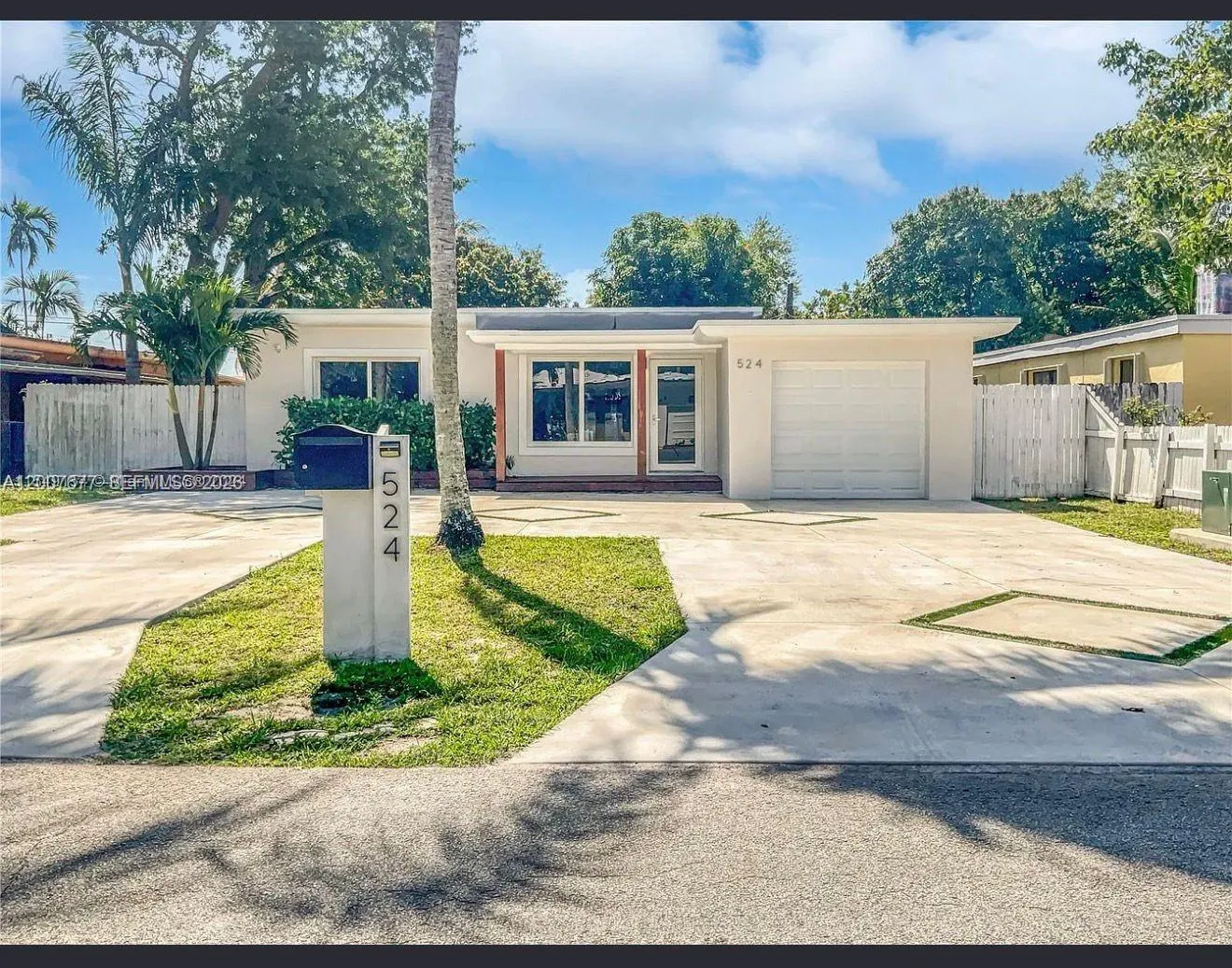 524 Ne 160th St, Miami, Florida 33162, Miami, Florida 33162, 3 Bedrooms Bedrooms, ,2 BathroomsBathrooms,Residential,For Sale,524 Ne 160th St, Miami, Florida 33162,A12007677