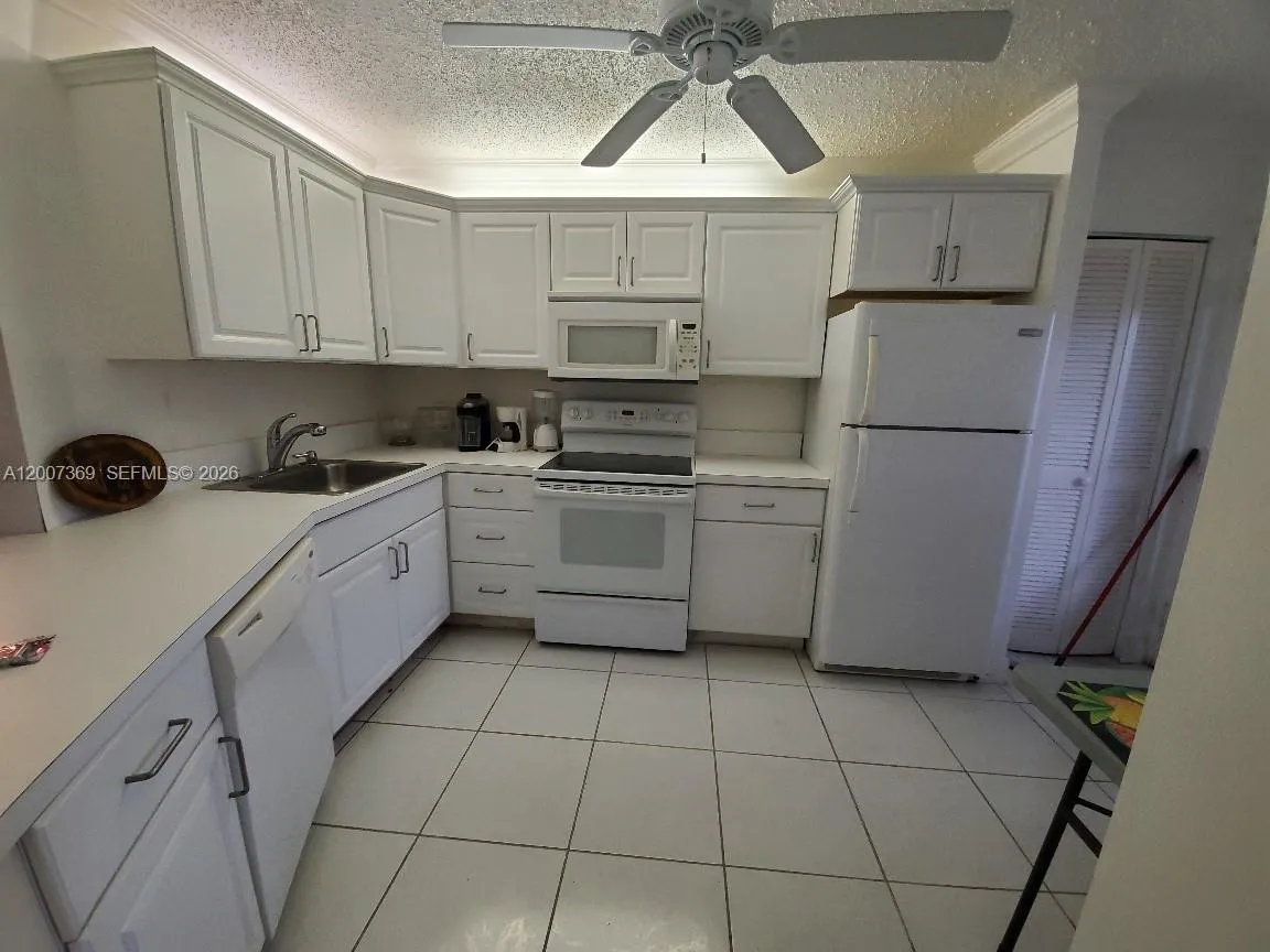 1750 Ne 191st St 105-1, Miami, Florida 33179, Miami, Florida 33179, 2 Bedrooms Bedrooms, ,2 BathroomsBathrooms,Residential,For Sale,1750 Ne 191st St 105-1, Miami, Florida 33179,A12007369