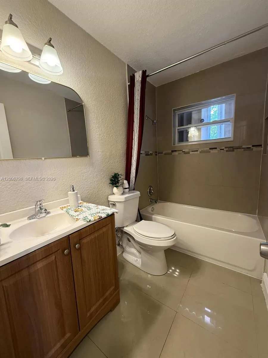 525 Nw 15th Ter, Fort Lauderdale, Florida 33311, Fort Lauderdale, Florida 33311, 3 Bedrooms Bedrooms, ,2 BathroomsBathrooms,Residential,For Sale,525 Nw 15th Ter, Fort Lauderdale, Florida 33311,A12006796