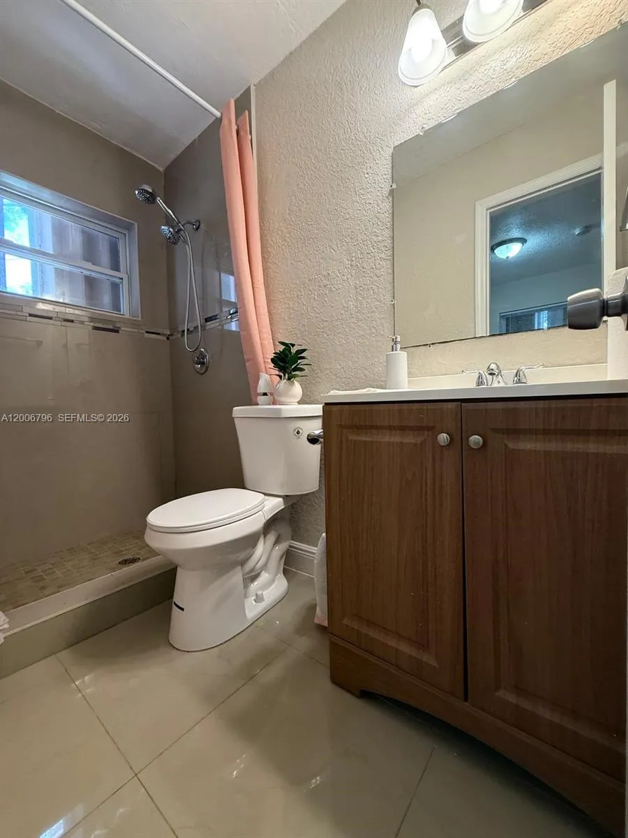525 Nw 15th Ter, Fort Lauderdale, Florida 33311, Fort Lauderdale, Florida 33311, 3 Bedrooms Bedrooms, ,2 BathroomsBathrooms,Residential,For Sale,525 Nw 15th Ter, Fort Lauderdale, Florida 33311,A12006796